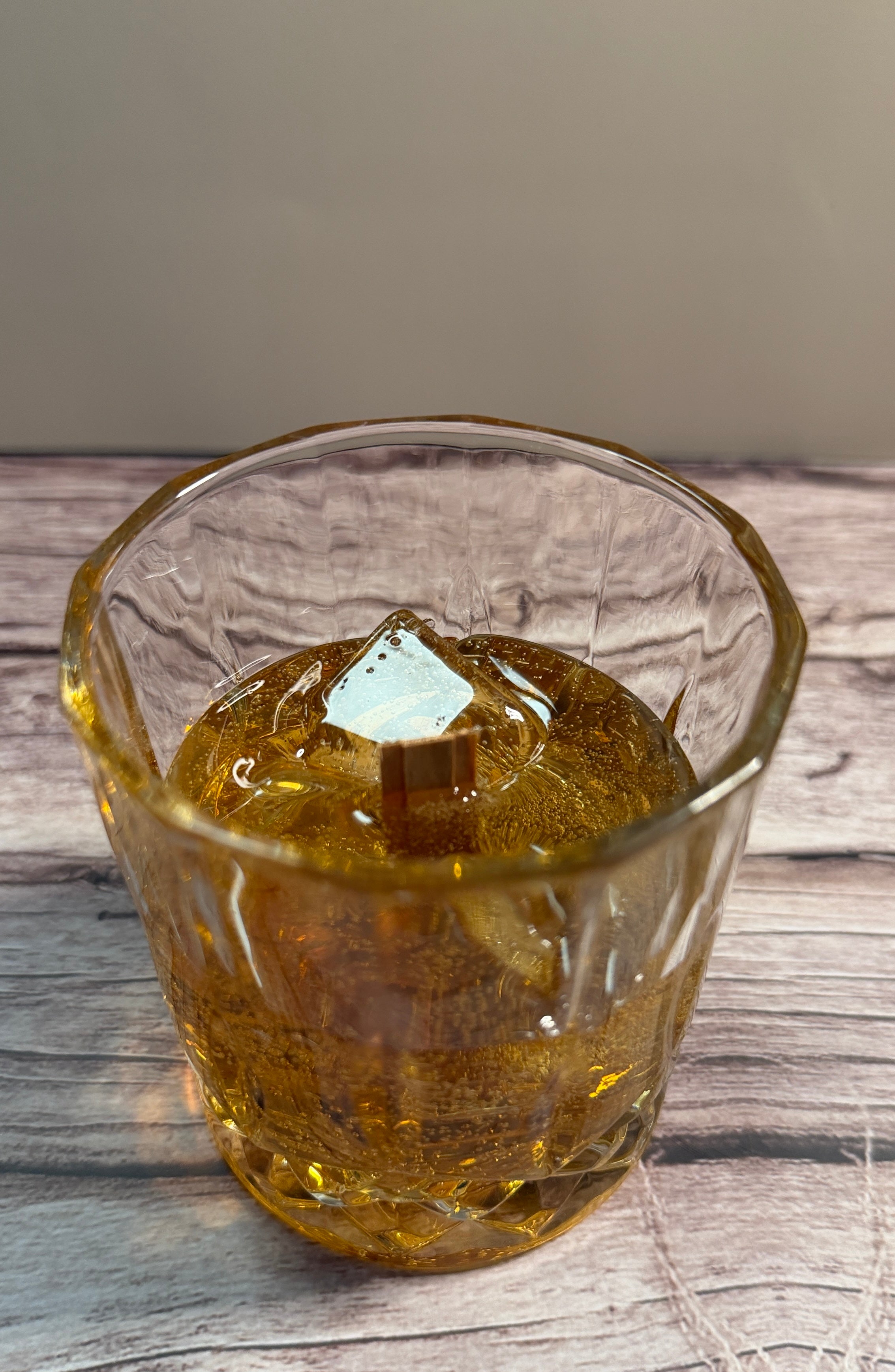 Dark Reserve Whiskey Illusion Candle 🥃 | 11oz