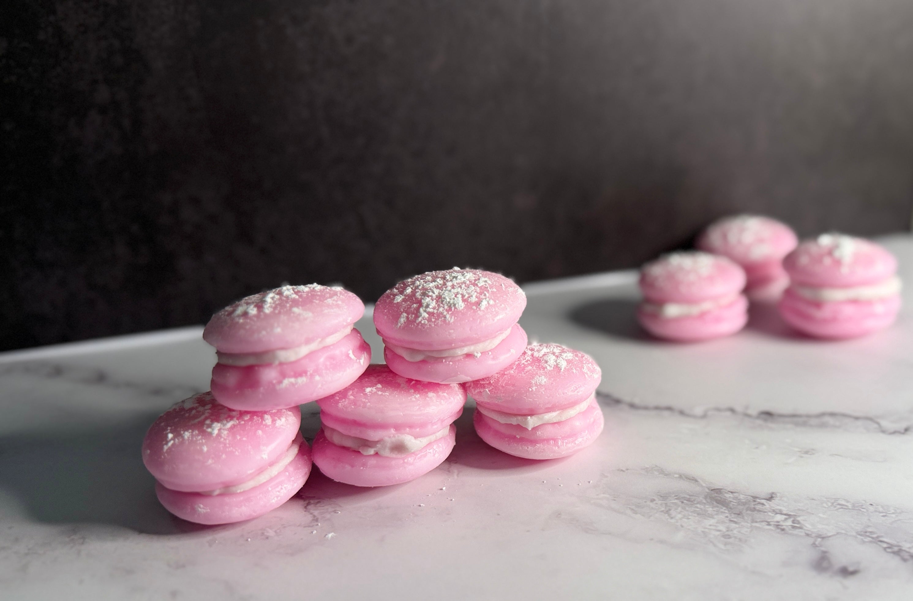 Raspberry Macaron Wax Melts – Sweet Bakery Bliss | 6 count